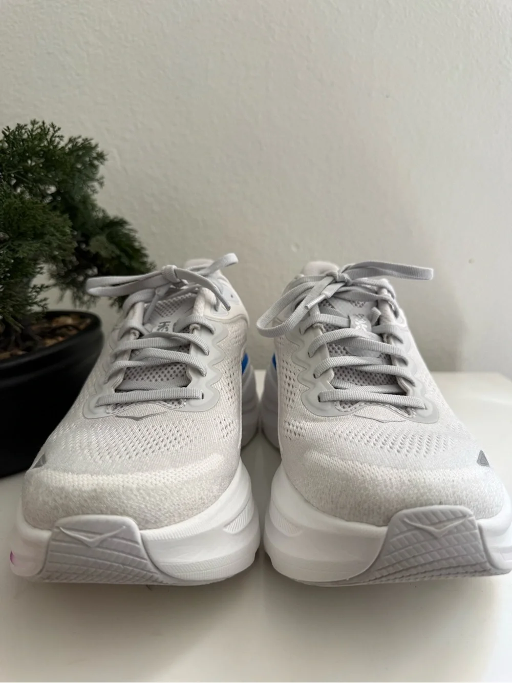 Hoka Bondi 9 Women size 10  White Running Shoes with Blue-to-Purple Accent